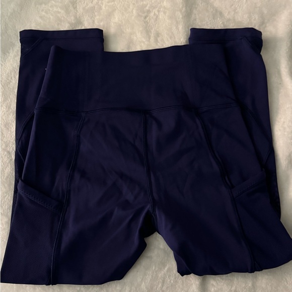 Lululemon fast as light crop - Picture 7 of 7